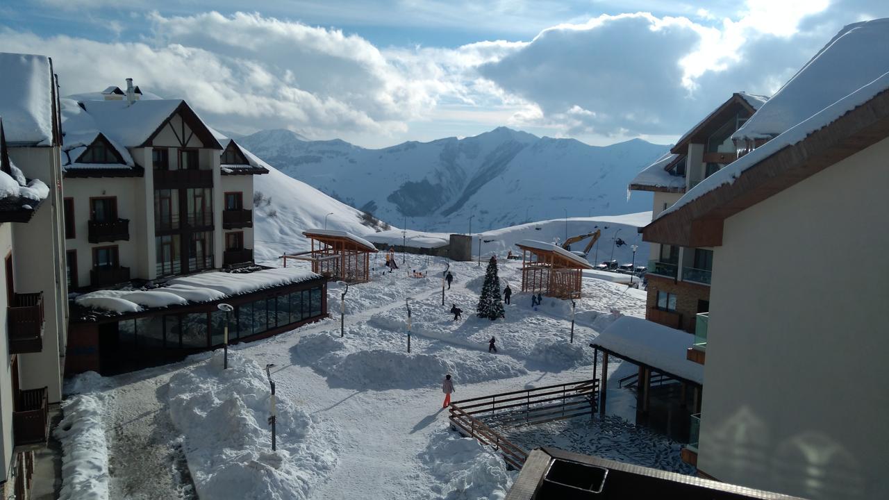 New Gudauri Suites Exterior photo